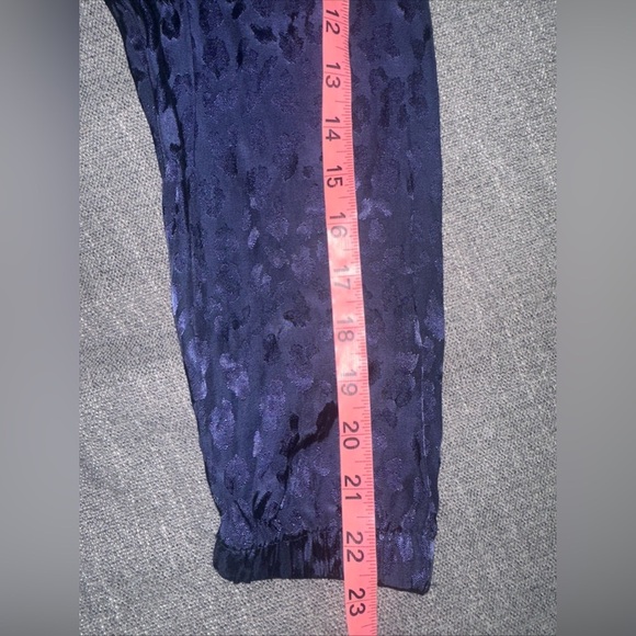 NWT On 34th Animal Print Jacquard Jumpsuit Blue Size M Long Sleeve Button Front - Picture 4 of 11